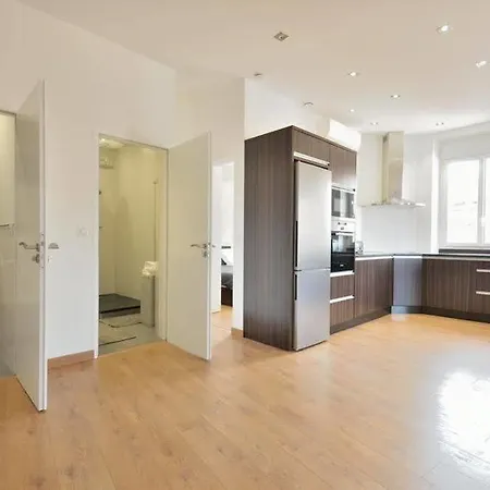 Prestige Apartment *