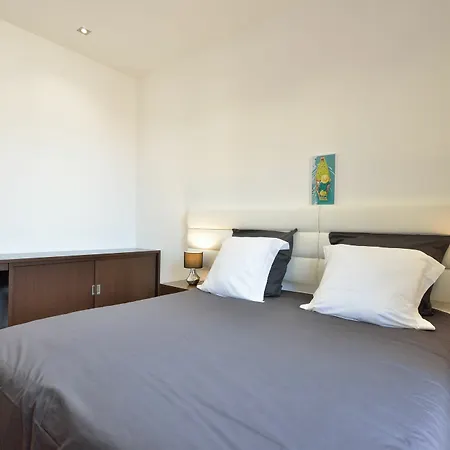 Apartment Prestige